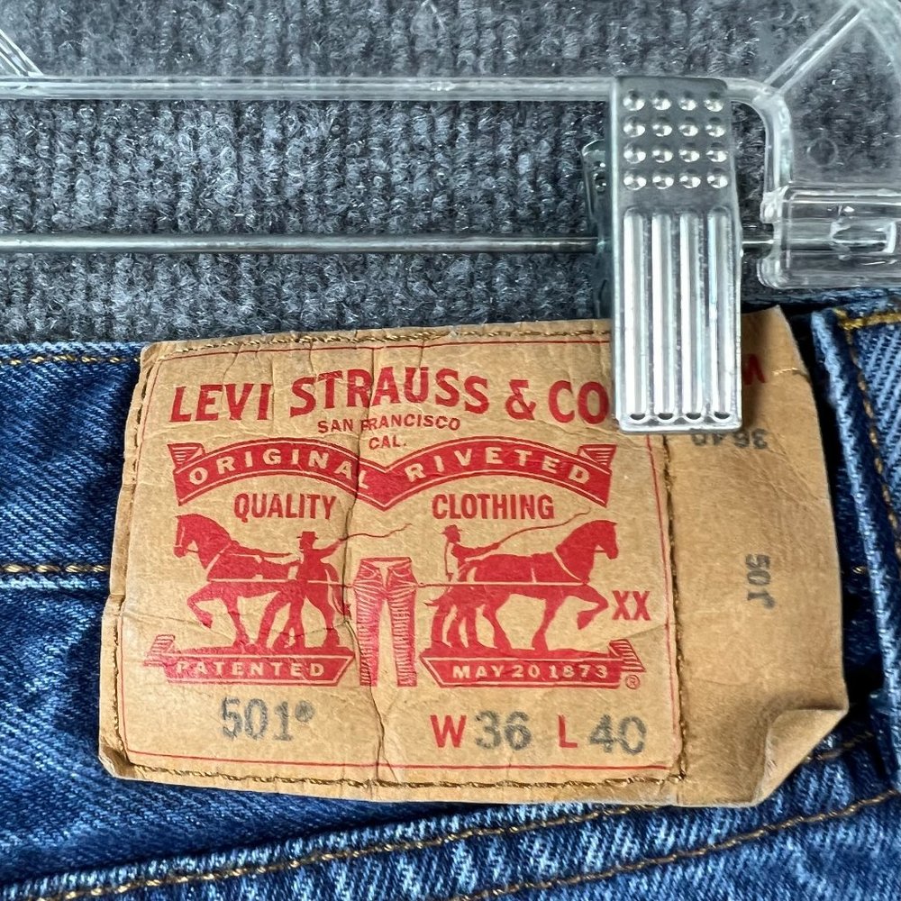 Levis Jeans 501 Men 34 Blue Straight Leg Button Fly Denim High Rise Casual 34x35 - Picture 5 of 11